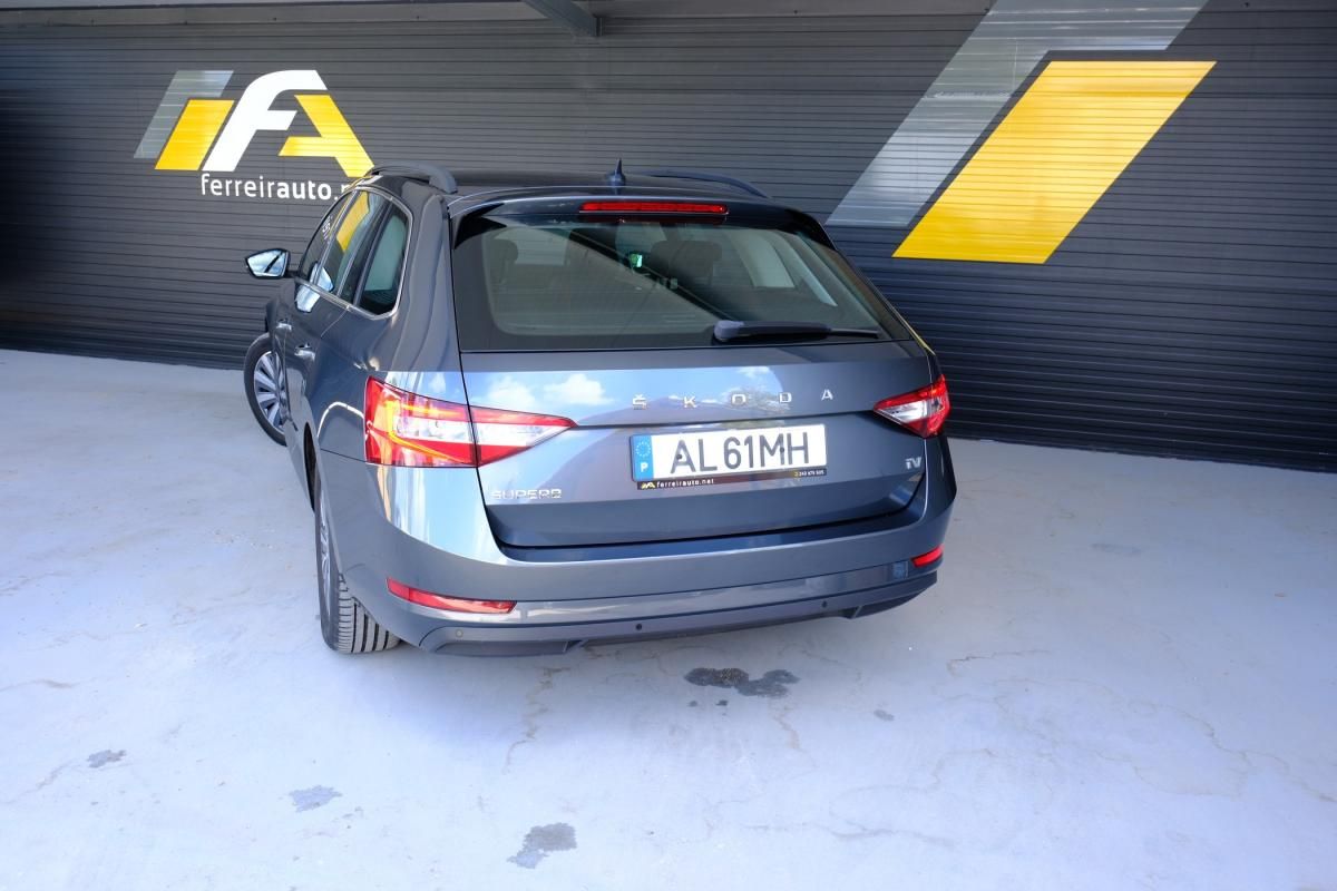 skoda-superb-2021-hibrido-a-gasolina-1395cc