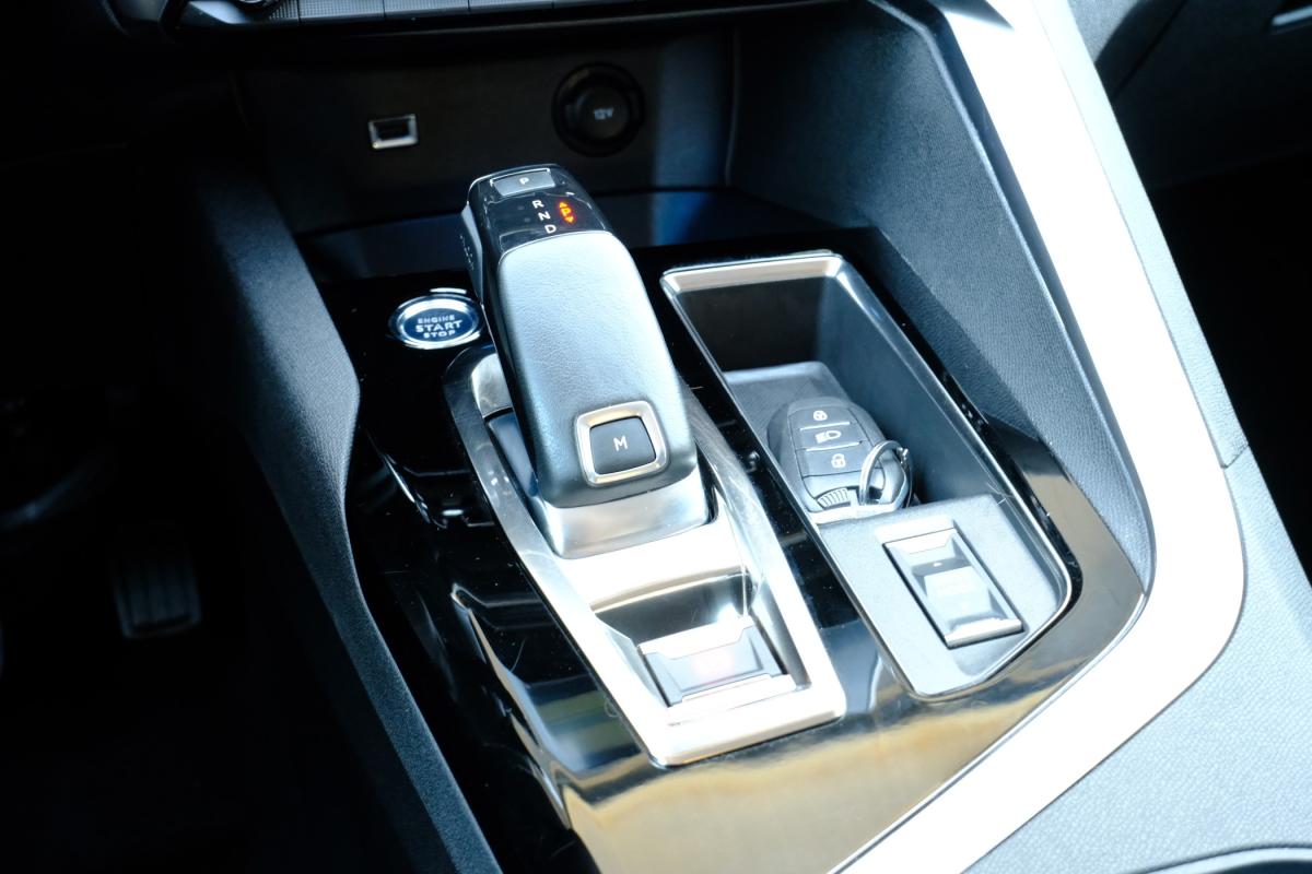 peugeot-5008-2021-gasolina-1199cc