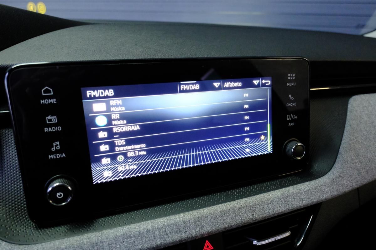 skoda-kamiq-2024-gasolina-999cc