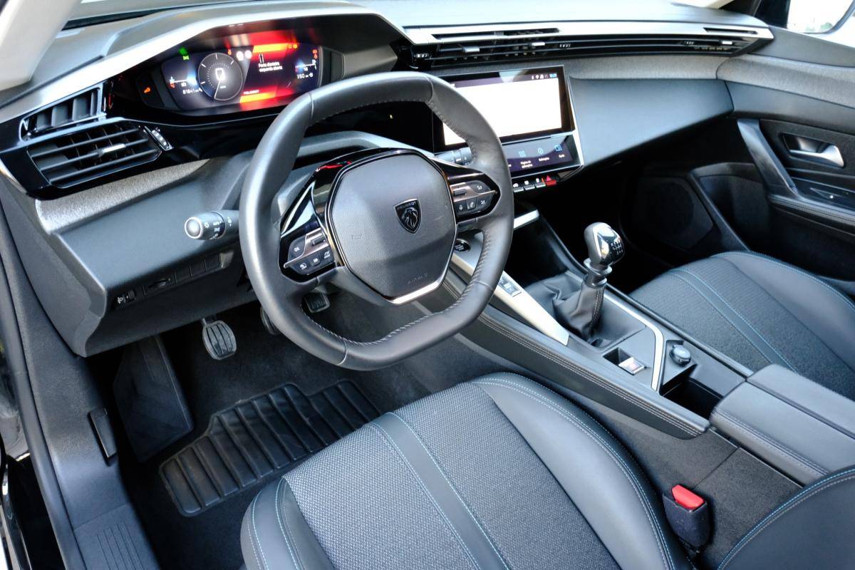 peugeot-308-2023-gasolina-1199cc