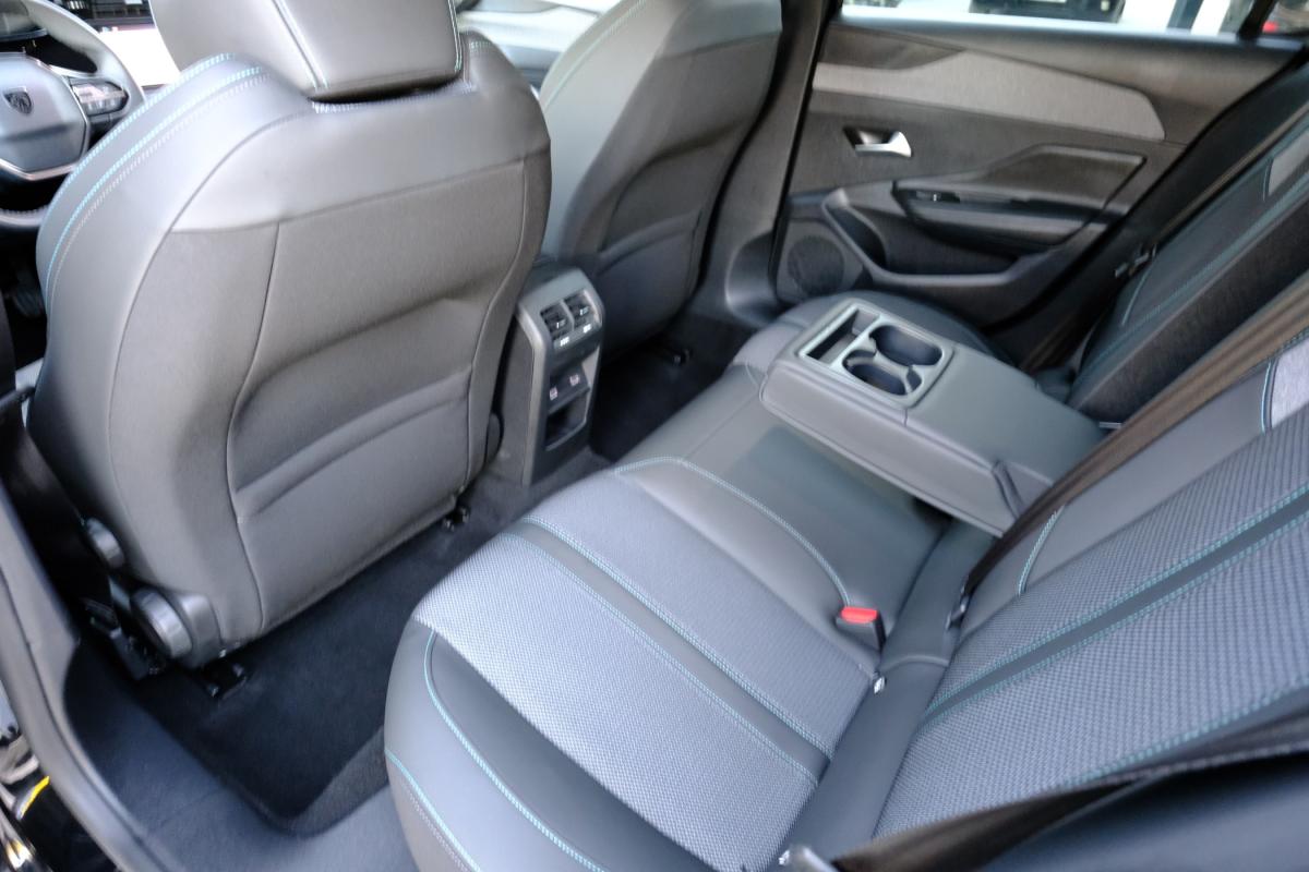 peugeot-308-2023-gasolina-1199cc