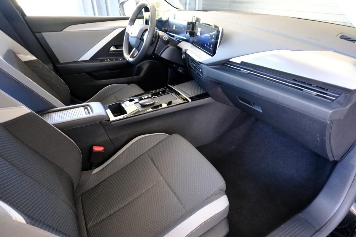 opel-astra-sport-tourer-2024-diesel-1499cc