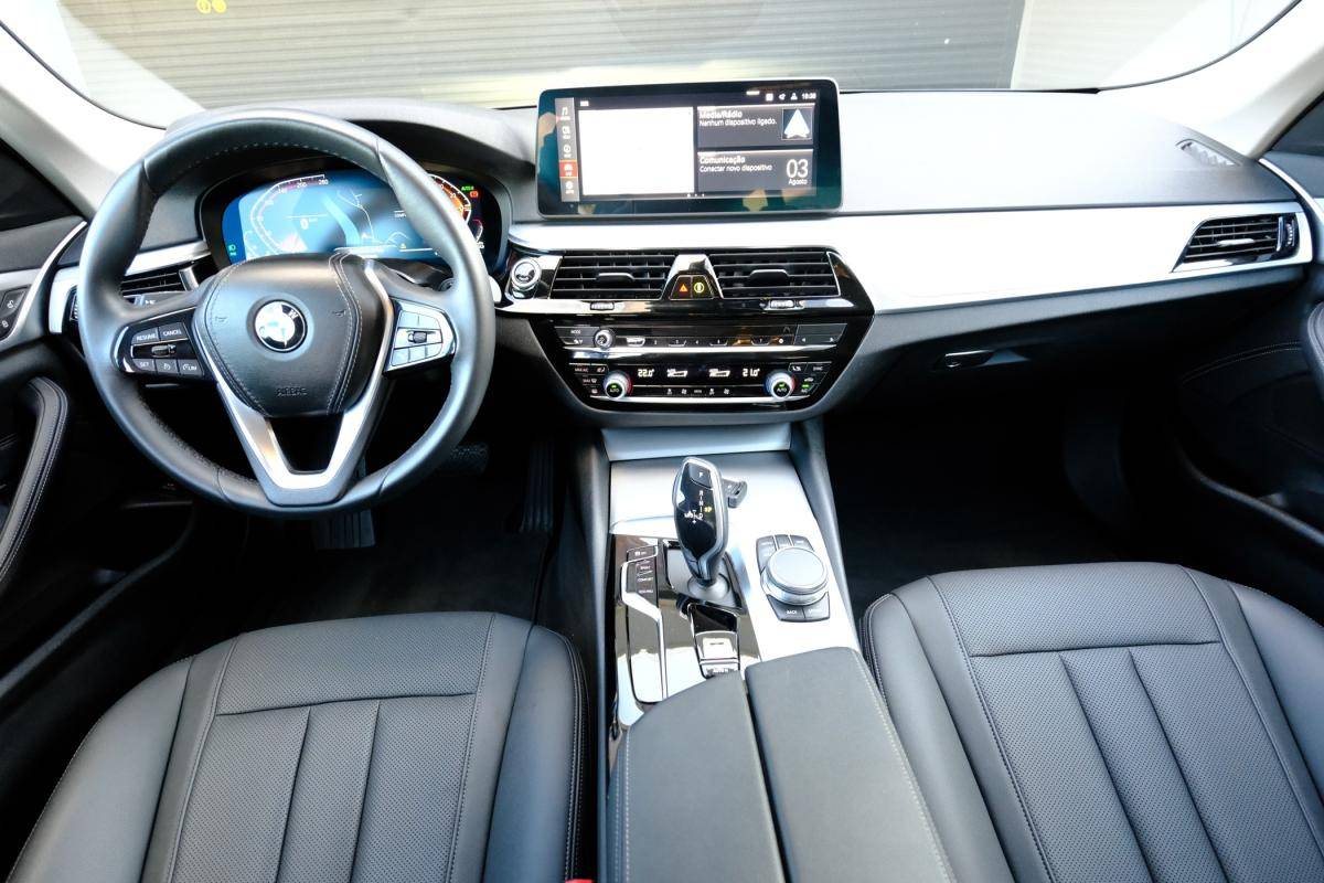 bmw-serie-5-2023-diesel-1995cc