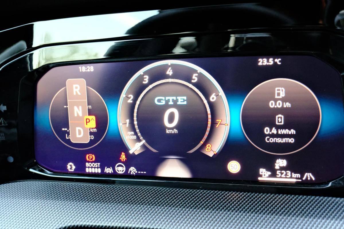volkswagen-golf-2025-hibrido-a-gasolina-1498cc