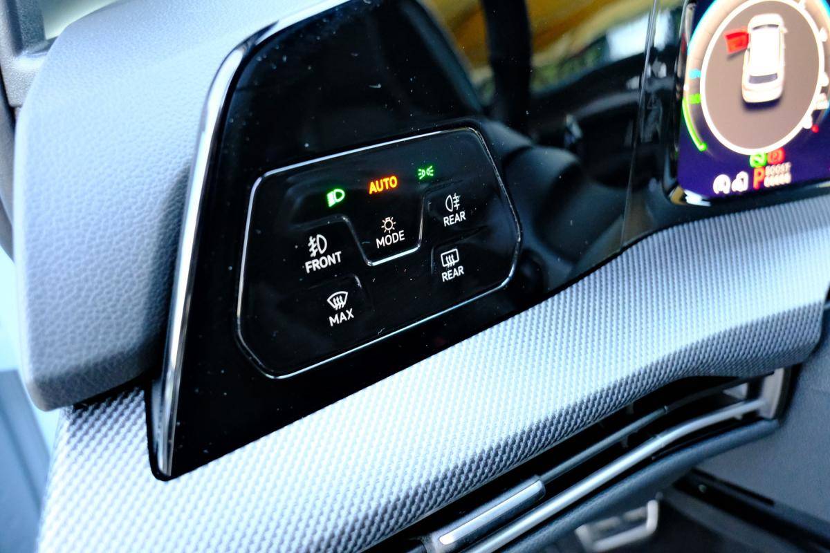 volkswagen-golf-2025-hibrido-a-gasolina-1498cc