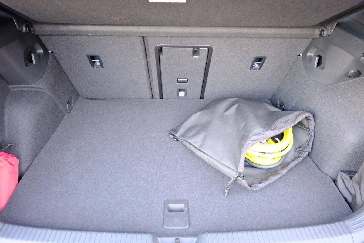 volkswagen-golf-2025-hibrido-a-gasolina-1498cc