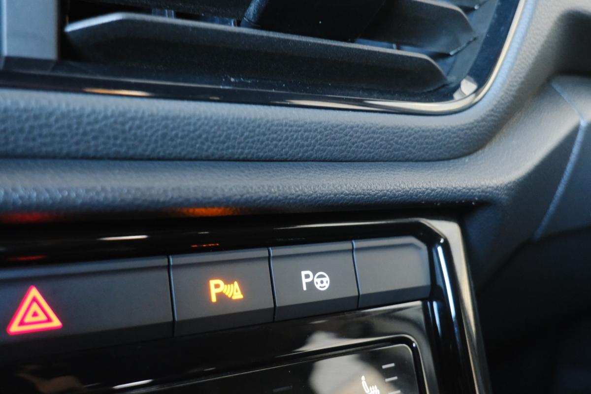 volkswagen-t-roc-2025-gasolina-999cc