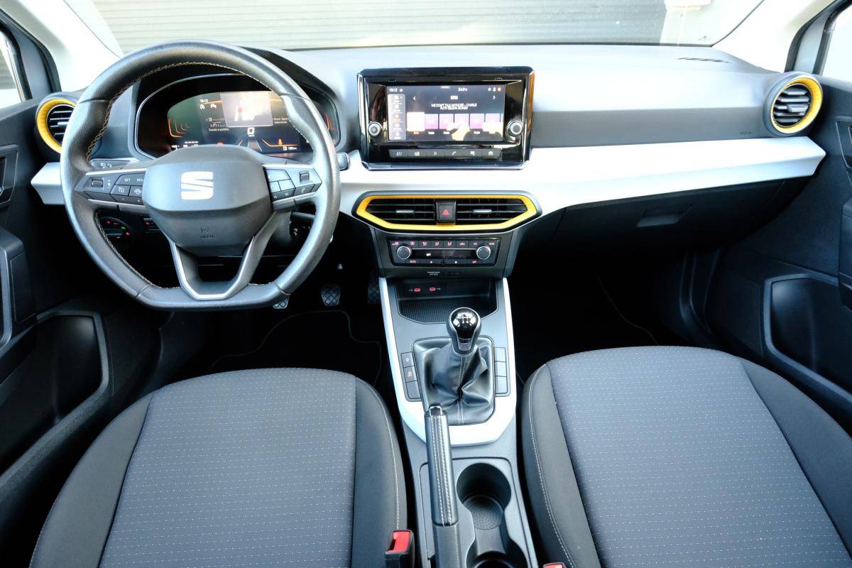 seat-arona-2024-gasolina-999cc