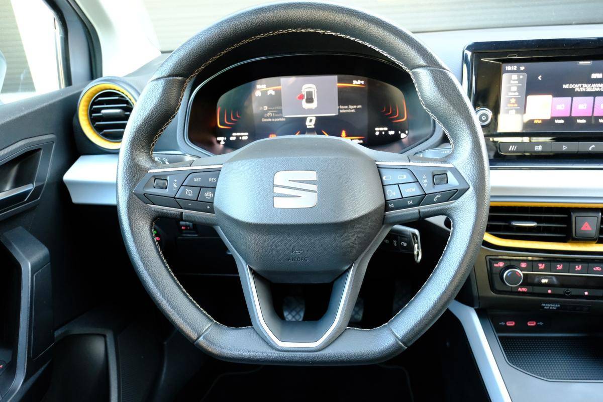seat-arona-2024-gasolina-999cc