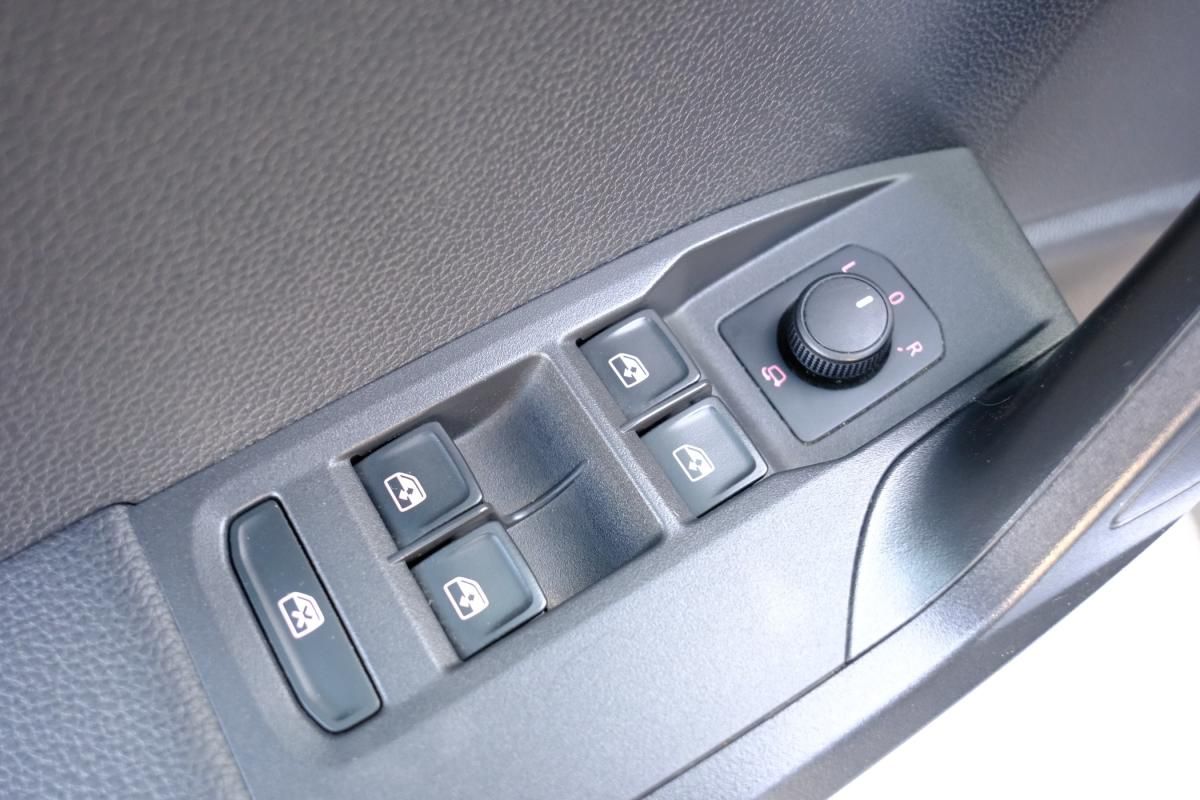 seat-arona-2024-gasolina-999cc