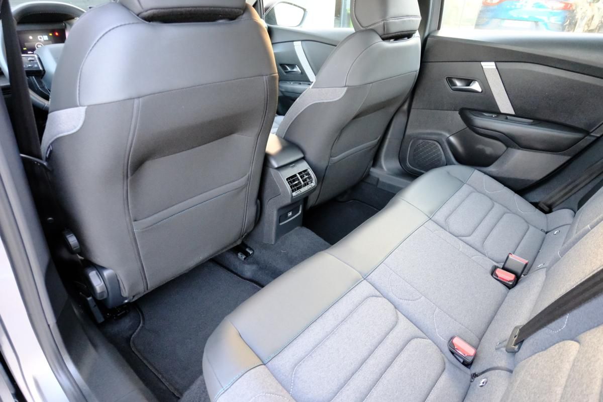 citroen-c4-2023-gasolina-1199cc