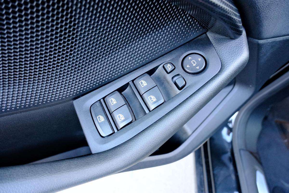 bmw-serie-2-2024-gasolina-1499cc