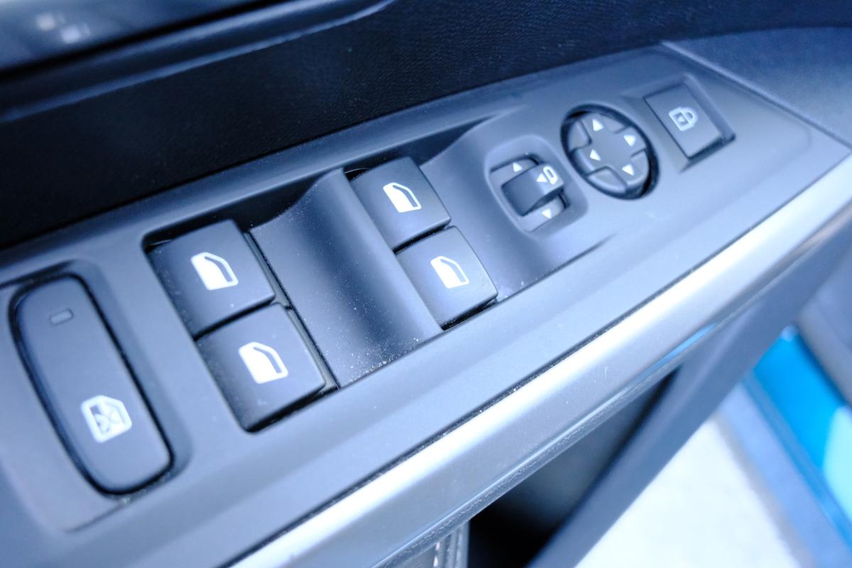 peugeot-3008-2024-gasolina-1199cc