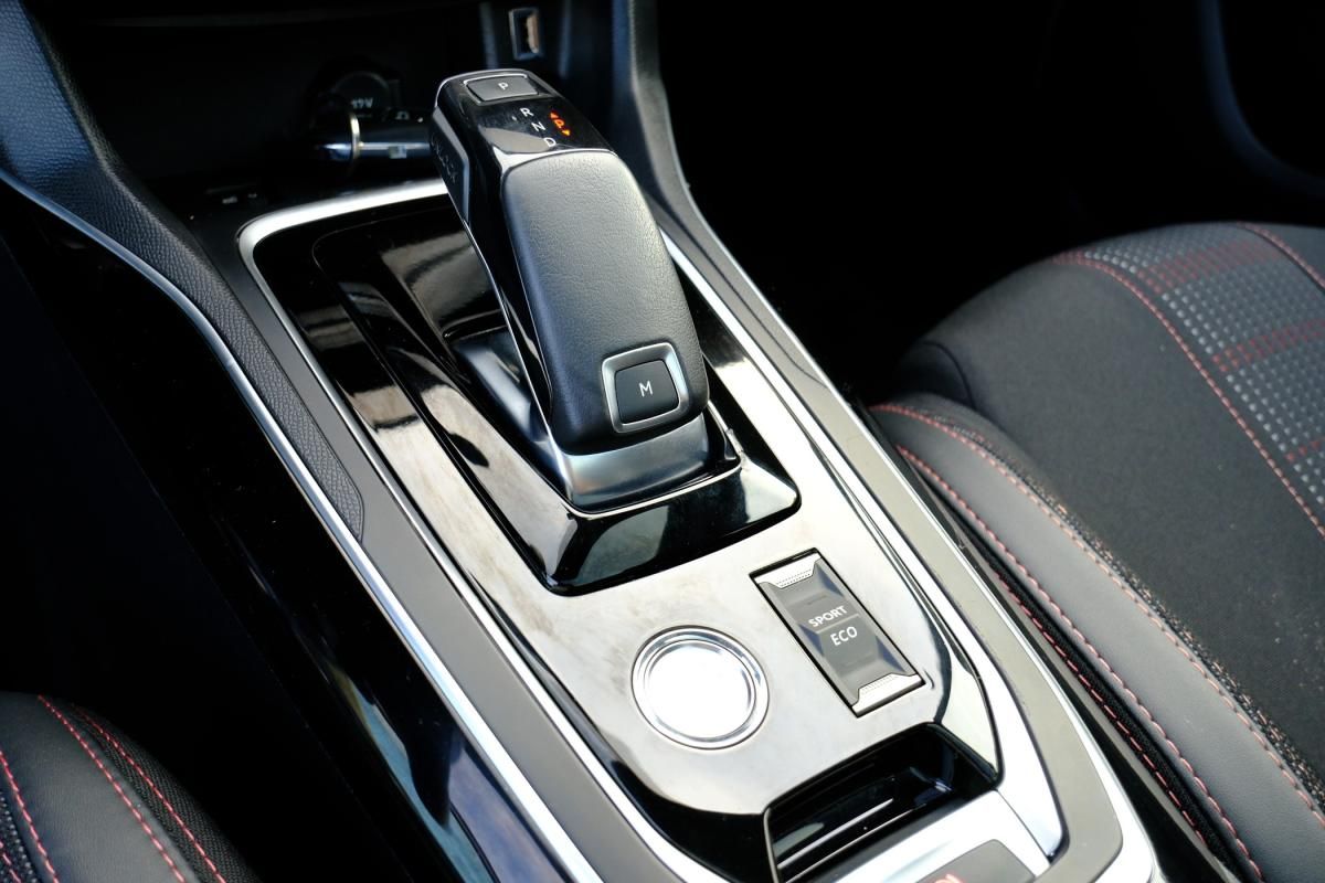 peugeot-308-2021-gasolina-1199cc
