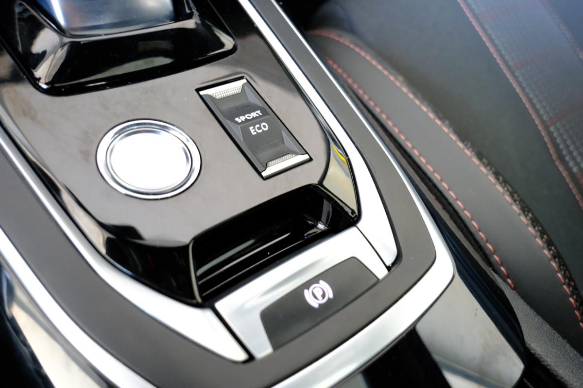 peugeot-308-2021-gasolina-1199cc