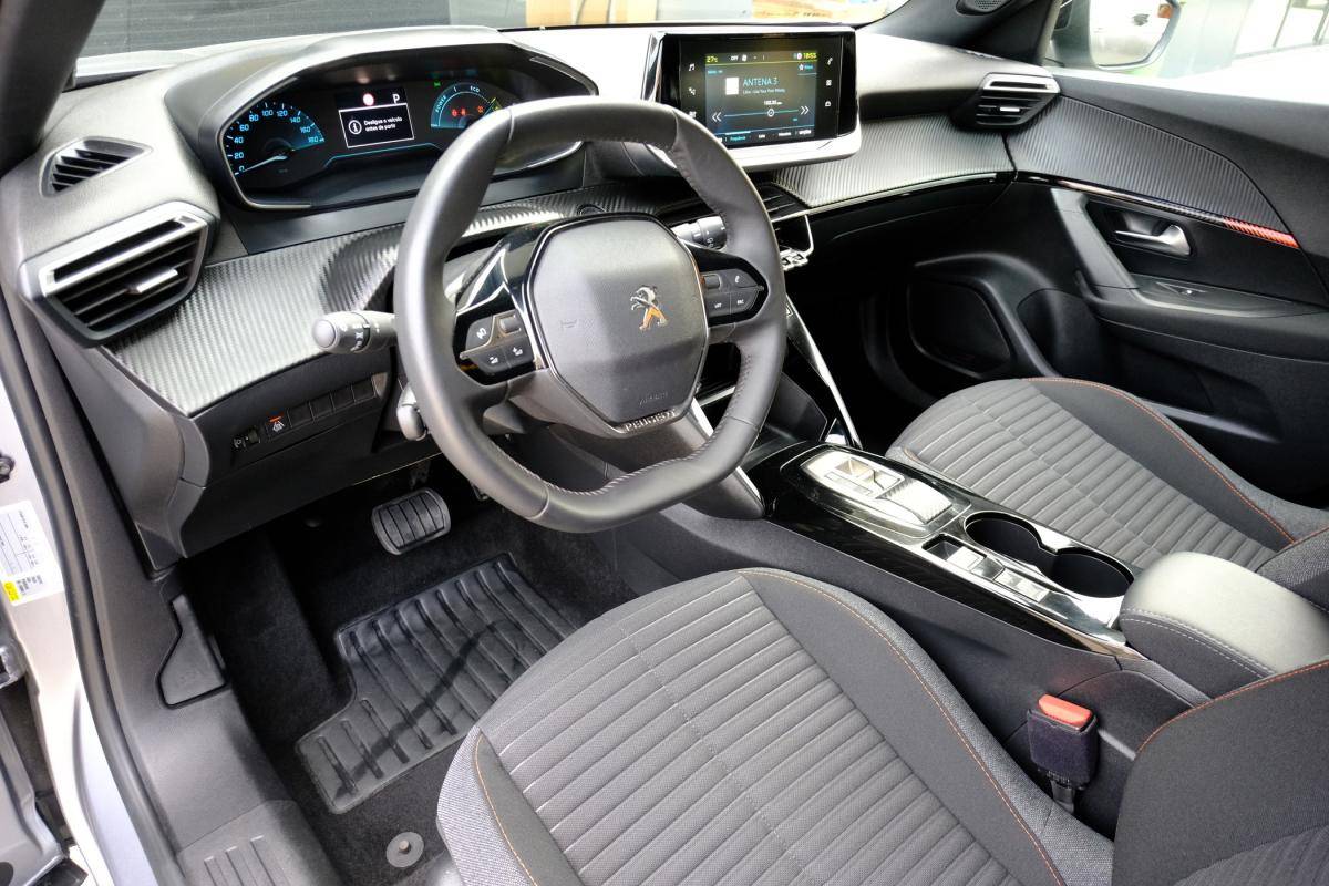 peugeot-2008-2023-eletrico-0cc