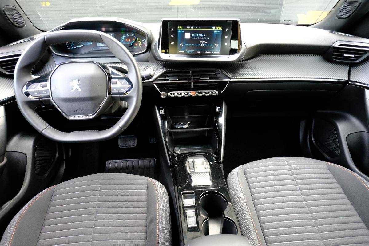 peugeot-2008-2023-eletrico-0cc