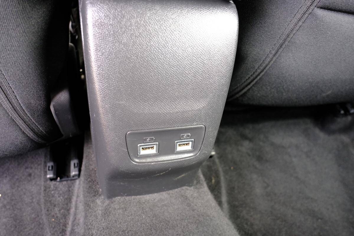 peugeot-2008-2023-eletrico-0cc