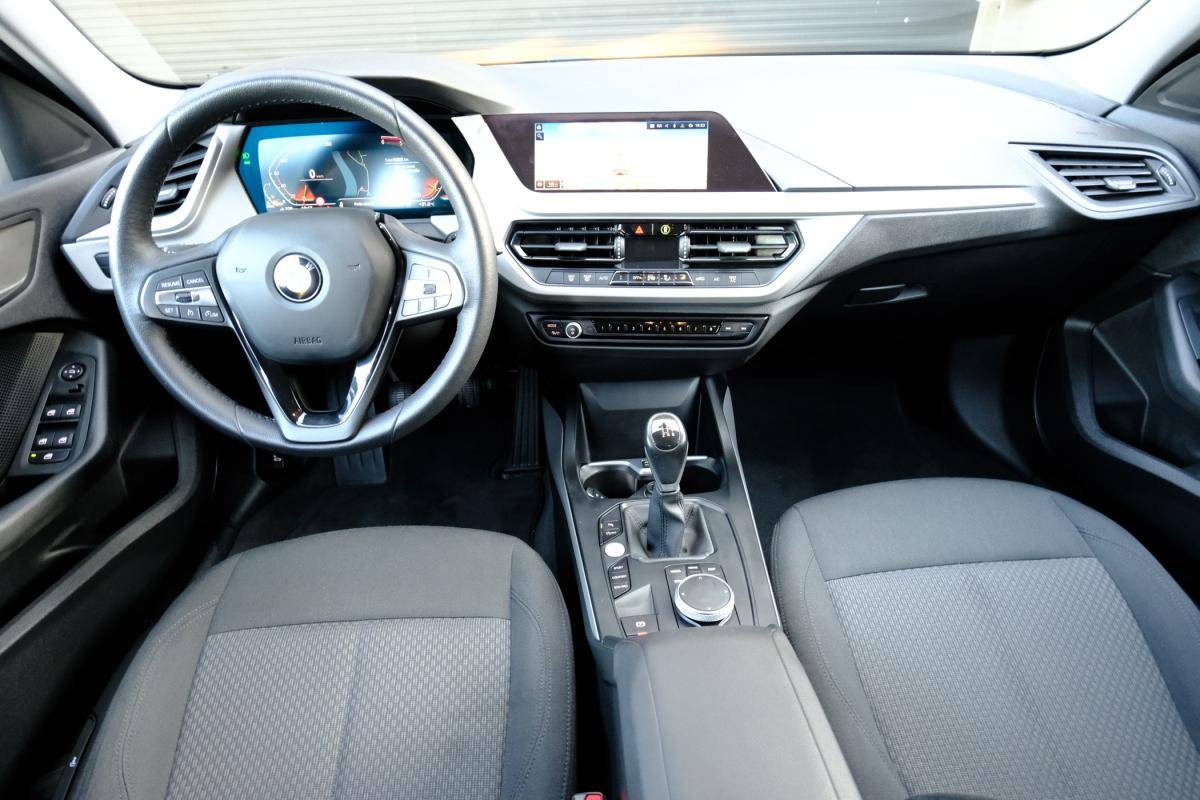 bmw-serie-1-2023-diesel-1496cc