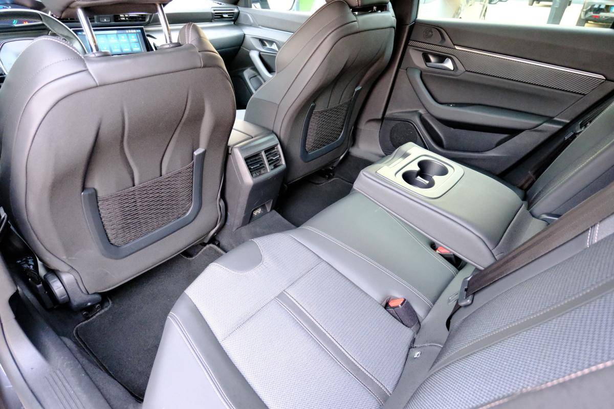 peugeot-508-sw-2024-hibrido-a-gasolina-1598cc