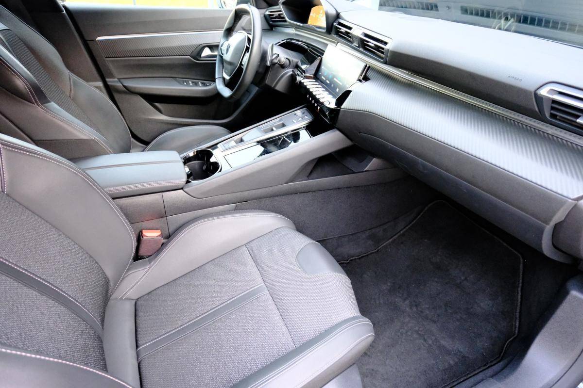 peugeot-508-sw-2024-hibrido-a-gasolina-1598cc