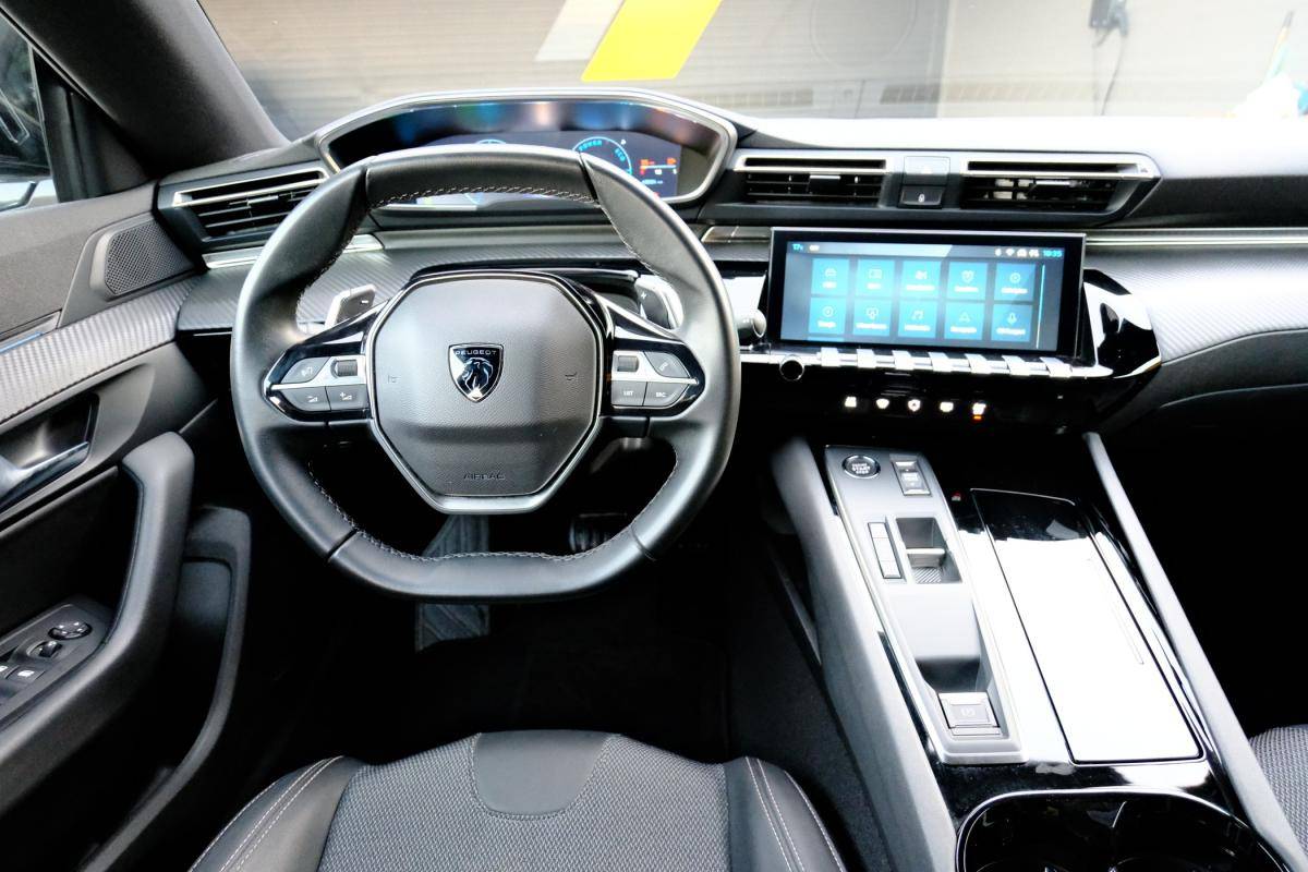 peugeot-508-sw-2024-hibrido-a-gasolina-1598cc