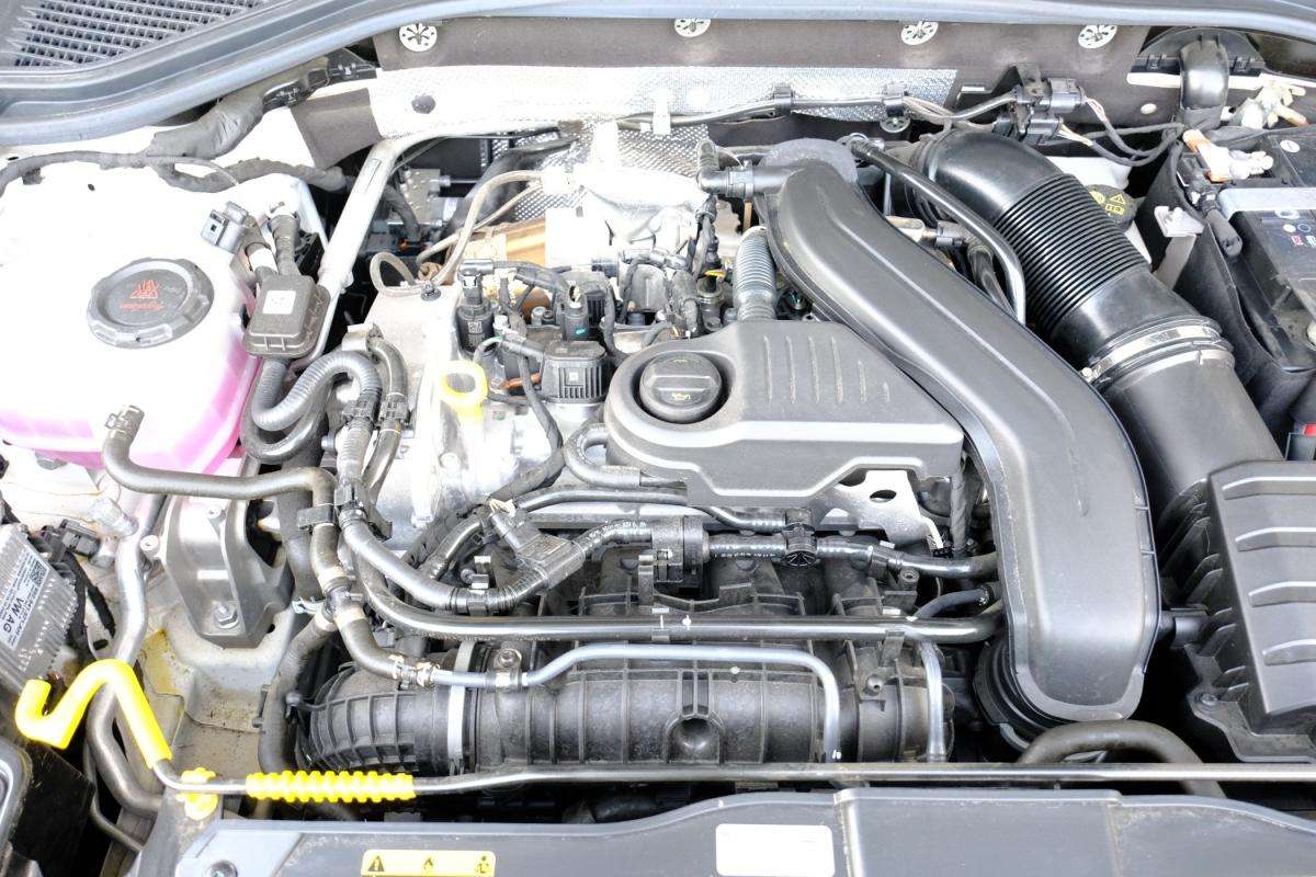 volkswagen-t-roc-2025-gasolina-1498cc