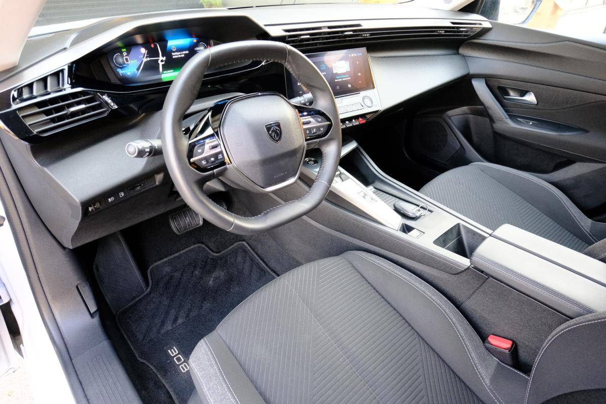 peugeot-308-2023-hibrido-a-gasolina-1598cc
