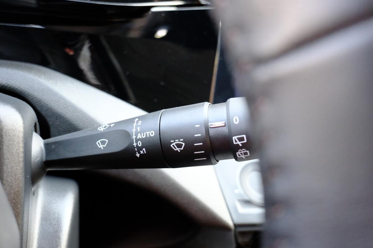 peugeot-308-2023-hibrido-a-gasolina-1598cc