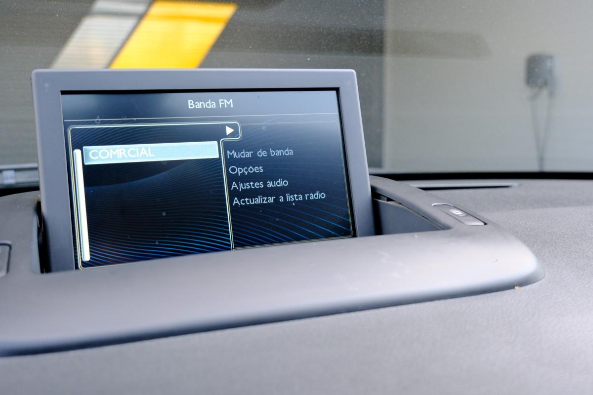 peugeot-3008-2015-diesel-1560cc