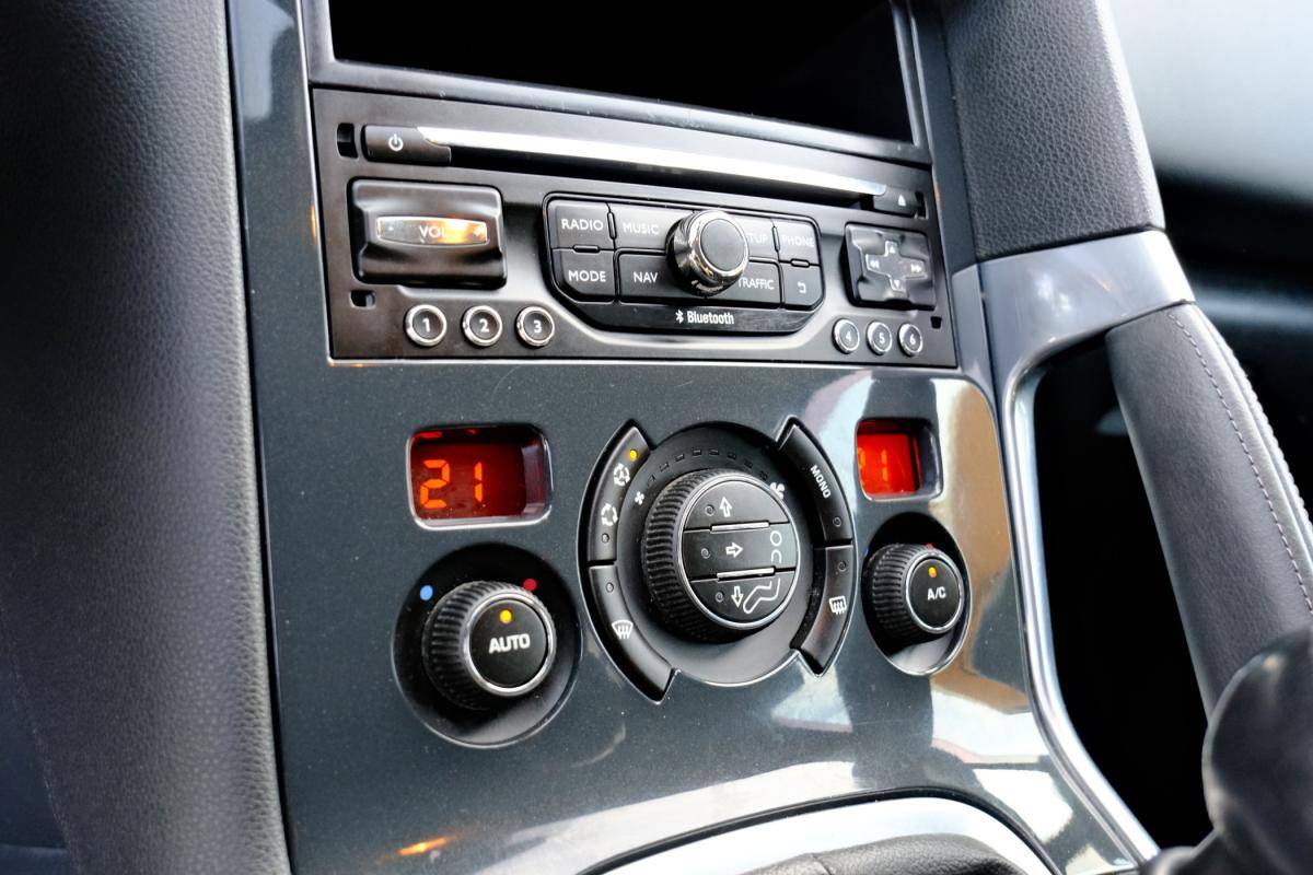 peugeot-3008-2015-diesel-1560cc