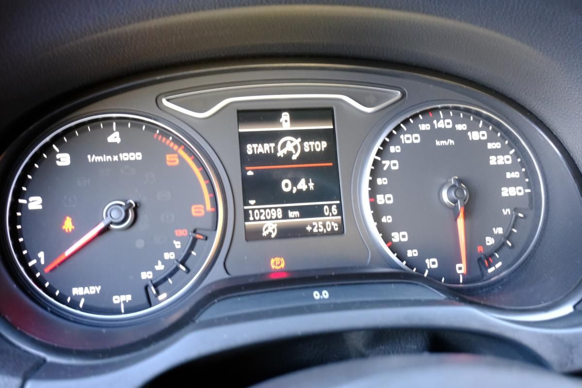 audi-a3-limousine-2017-diesel-1598cc