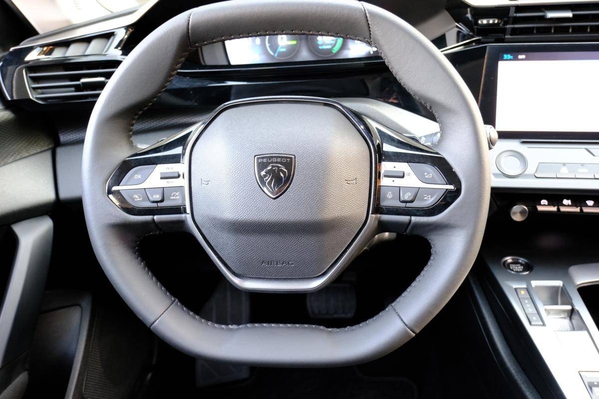 peugeot-308-2023-hibrido-a-gasolina-1598cc