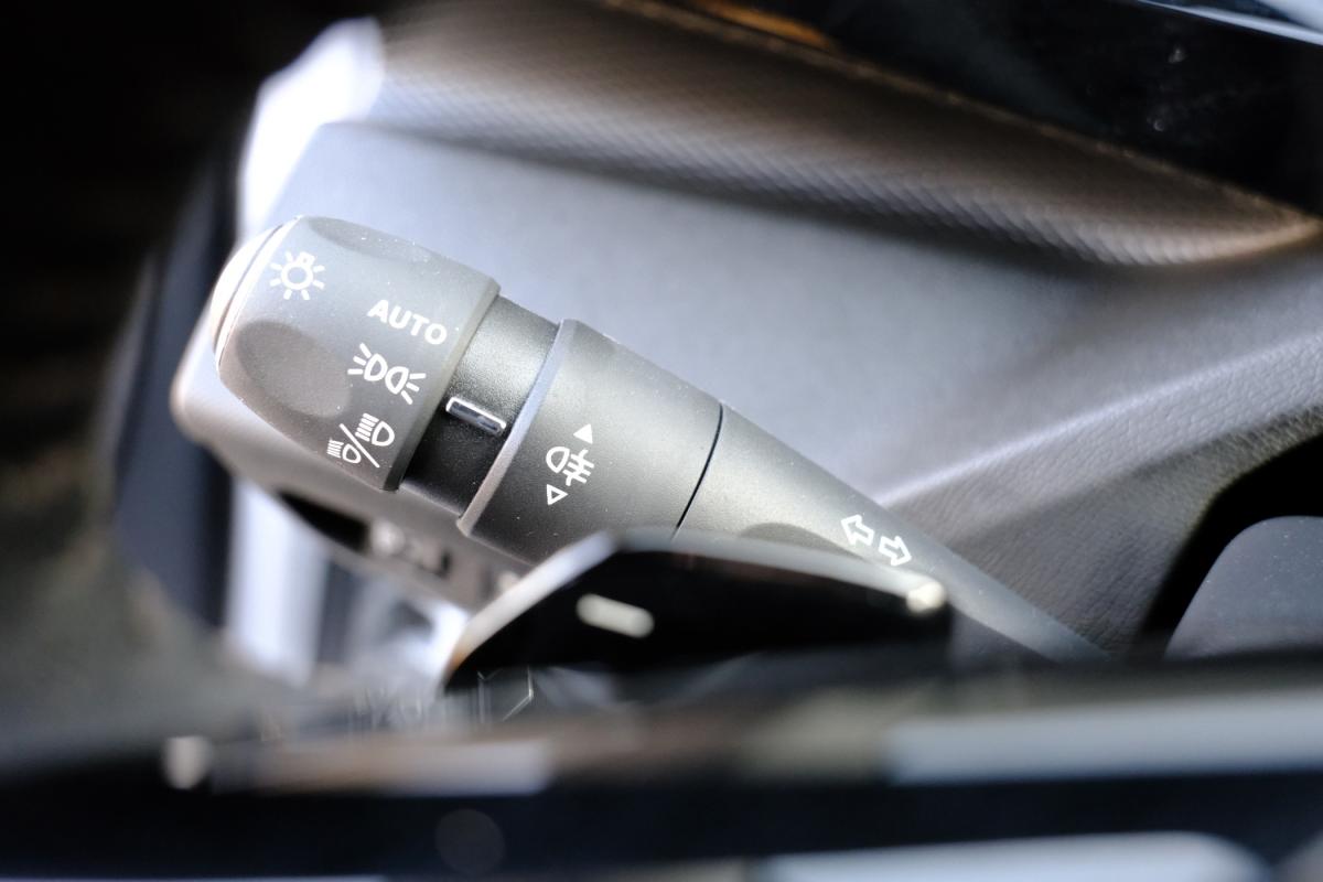 peugeot-308-2023-hibrido-a-gasolina-1598cc