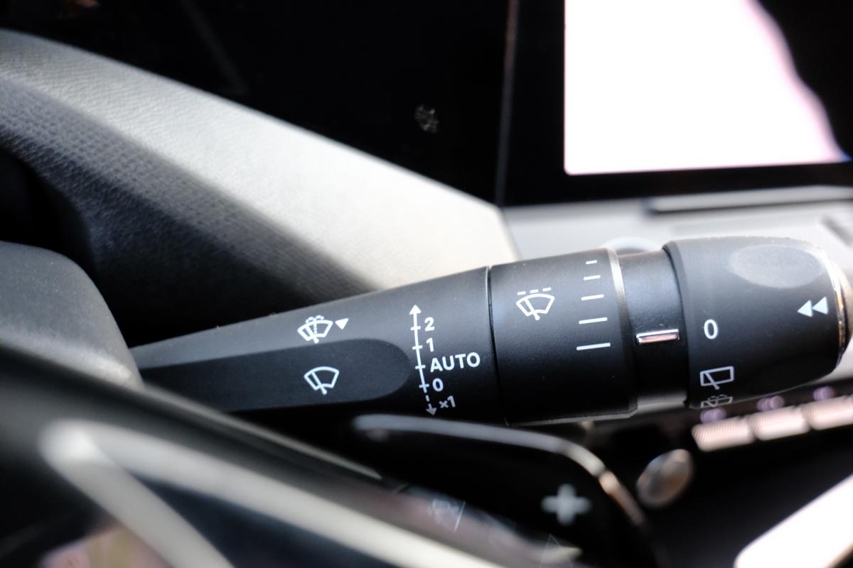 peugeot-308-2023-hibrido-a-gasolina-1598cc