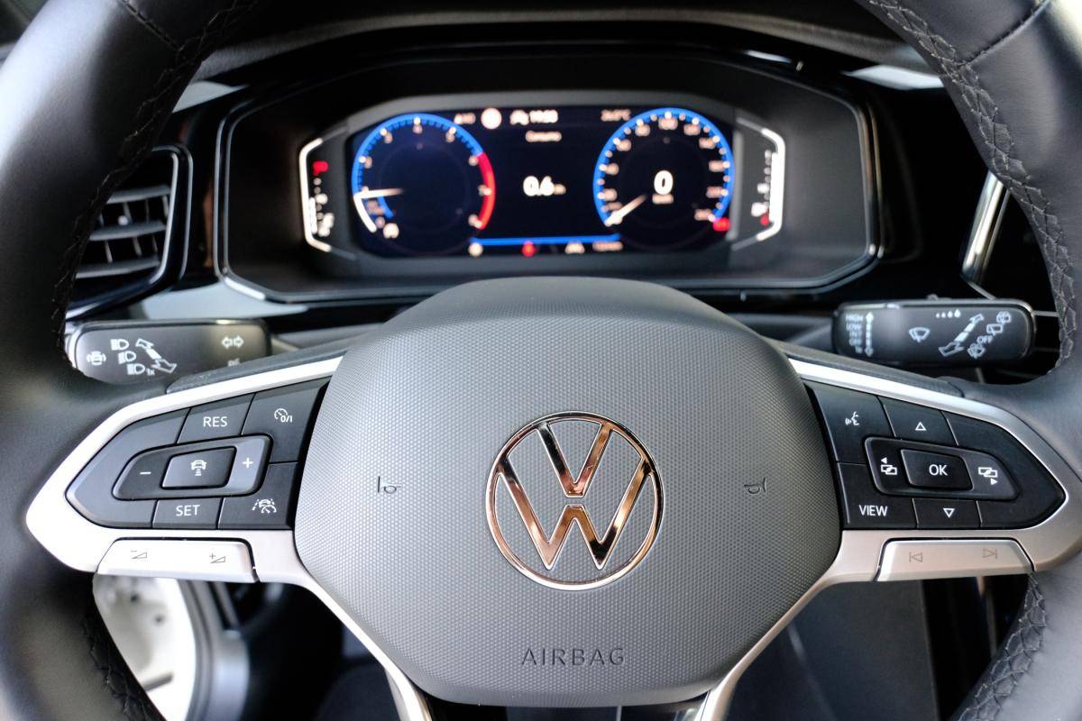 volkswagen-t-roc-2025-gasolina-999cc