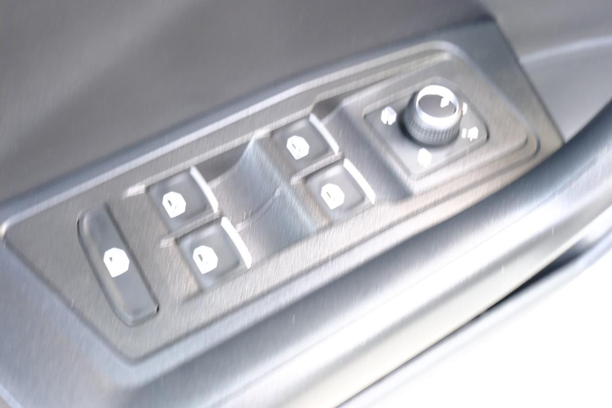 volkswagen-t-roc-2025-gasolina-999cc