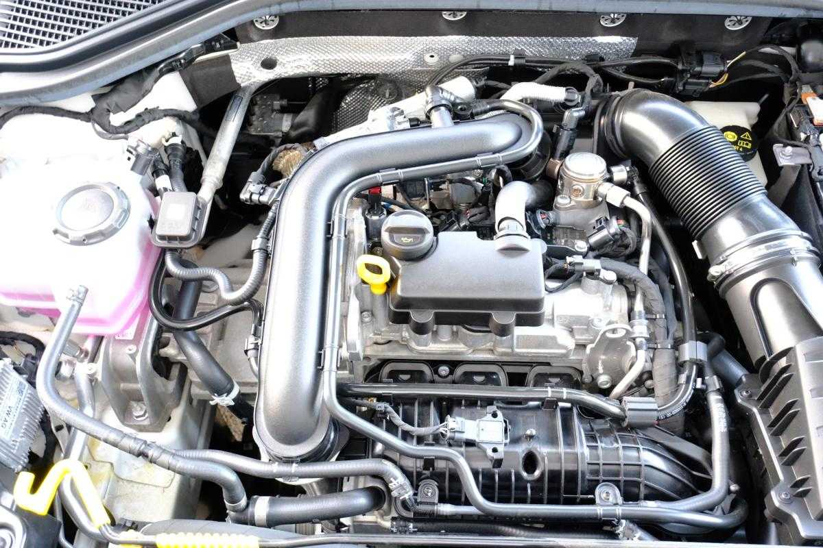 volkswagen-t-roc-2025-gasolina-999cc