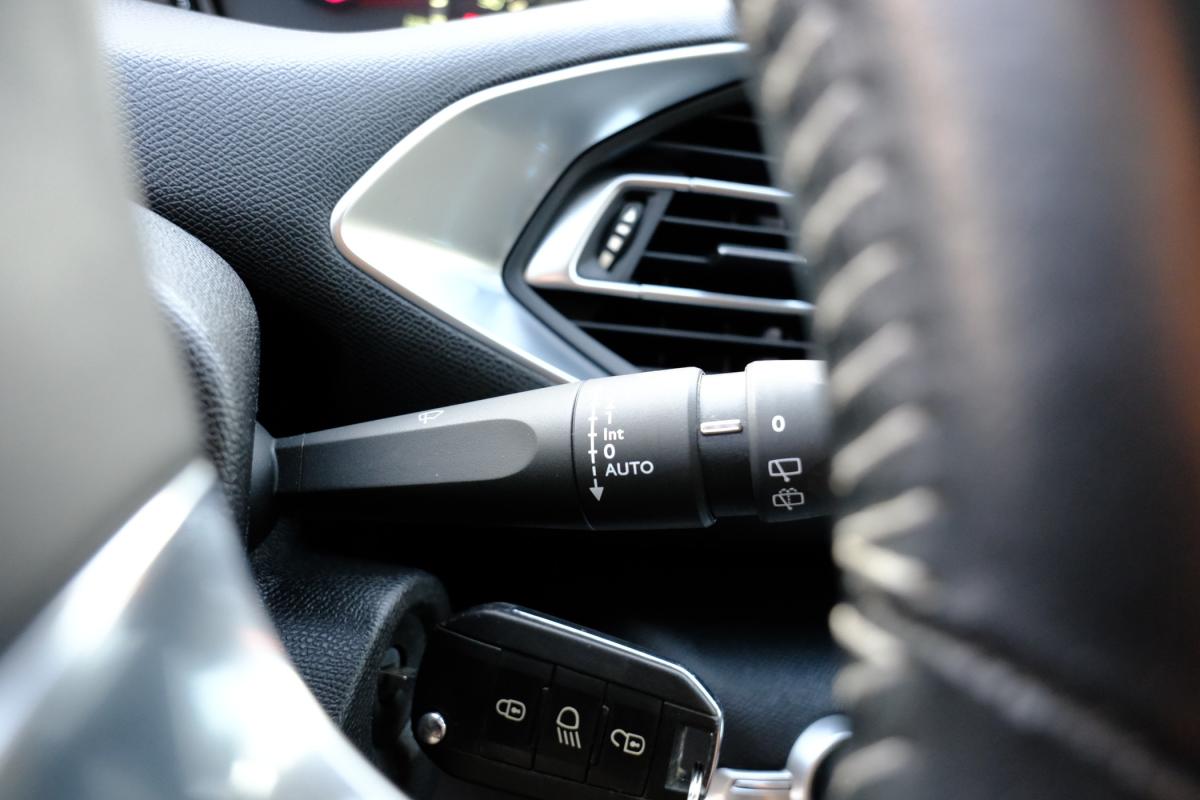 peugeot-308-sw-2019-diesel-1499cc
