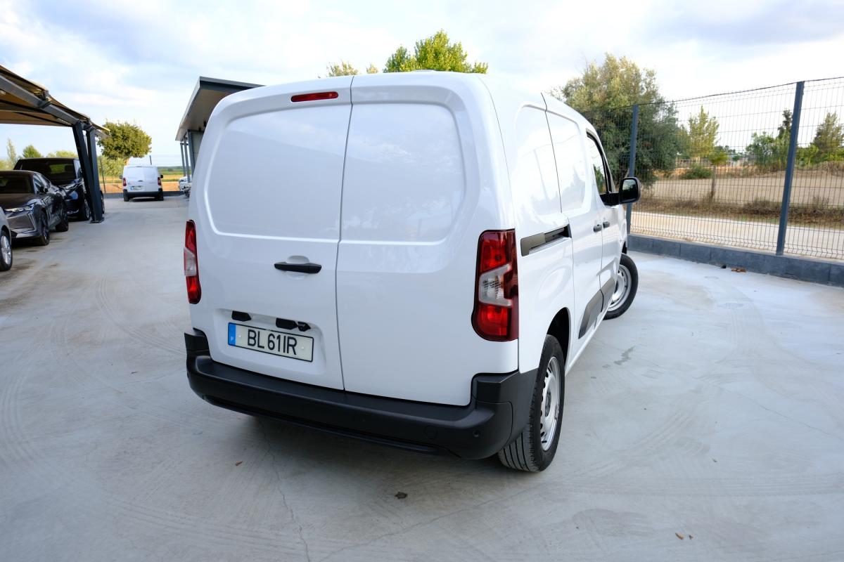 peugeot-partner-2024-diesel-1499cc