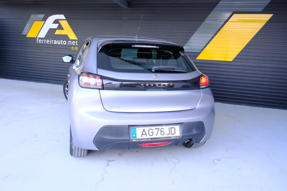 peugeot-208-2021-gasolina-1199cc