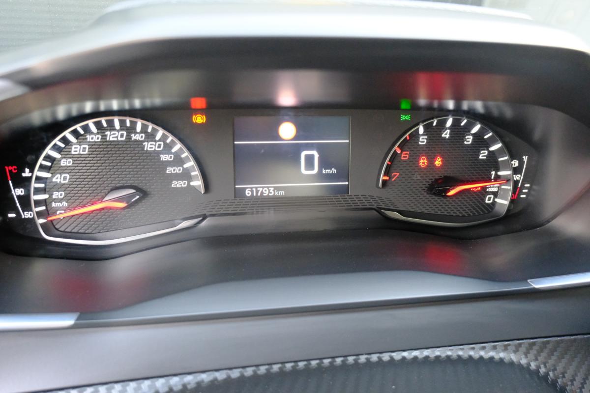 peugeot-208-2021-gasolina-1199cc
