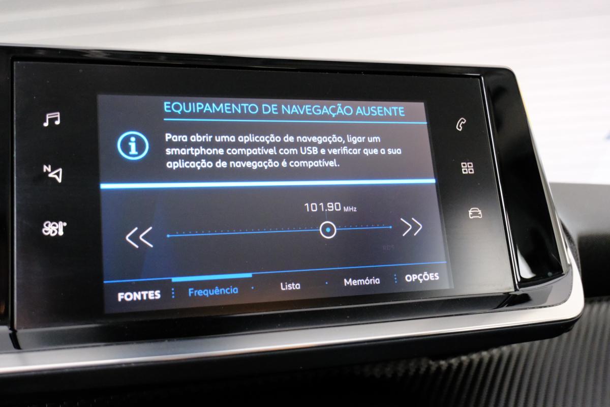 peugeot-208-2021-gasolina-1199cc