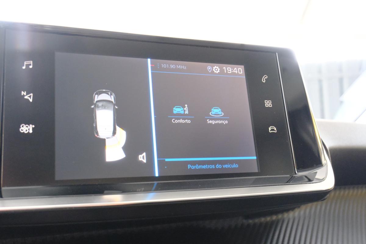 peugeot-208-2021-gasolina-1199cc