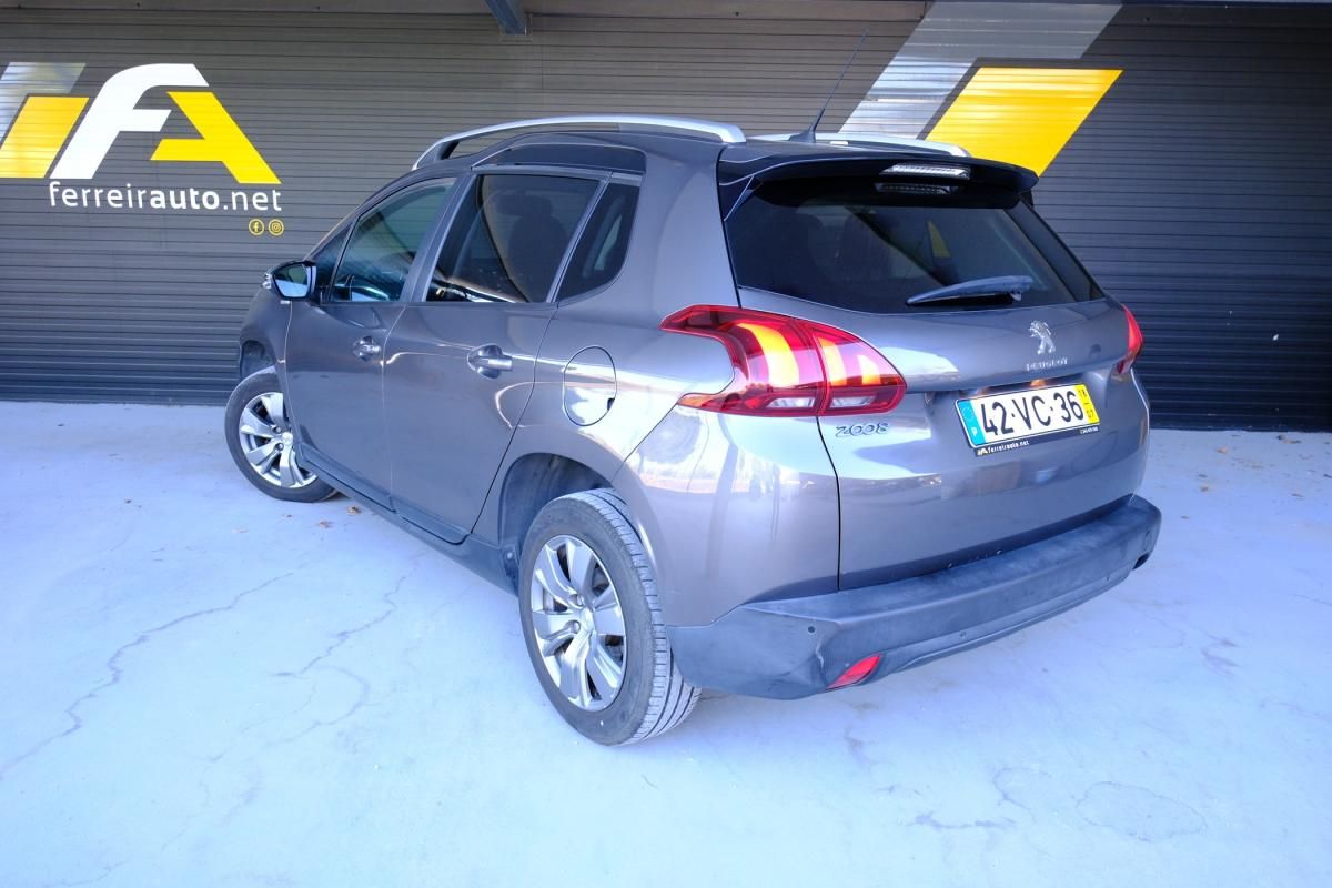 peugeot-2008-2018-gasolina-1199cc