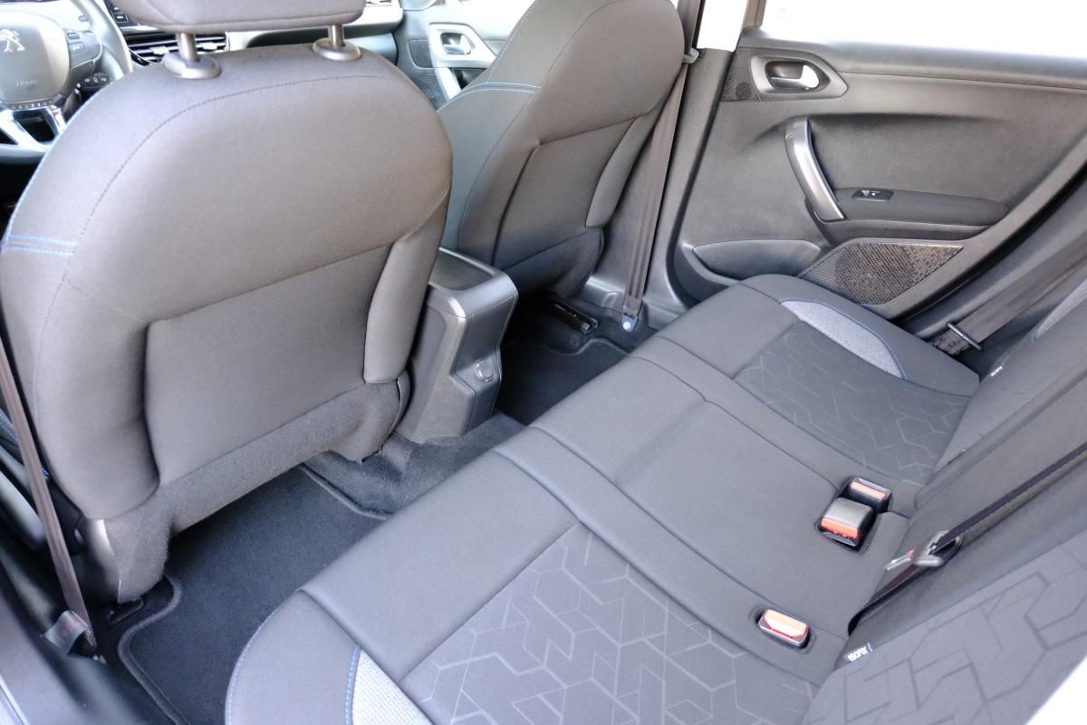 peugeot-2008-2018-gasolina-1199cc