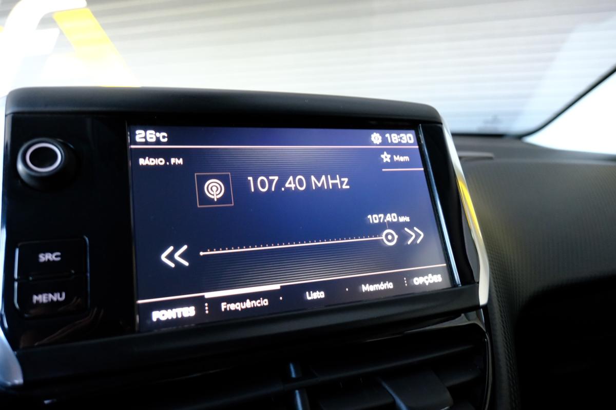 peugeot-2008-2018-gasolina-1199cc