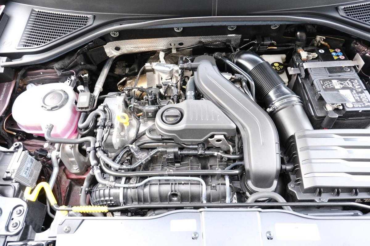 volkswagen-t-roc-2025-gasolina-1498cc
