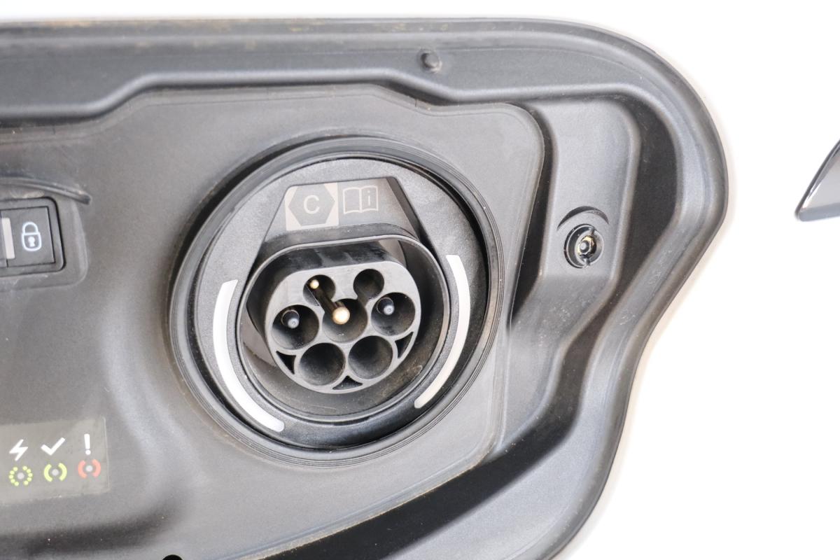 peugeot-308-2023-hibrido-a-gasolina-1598cc