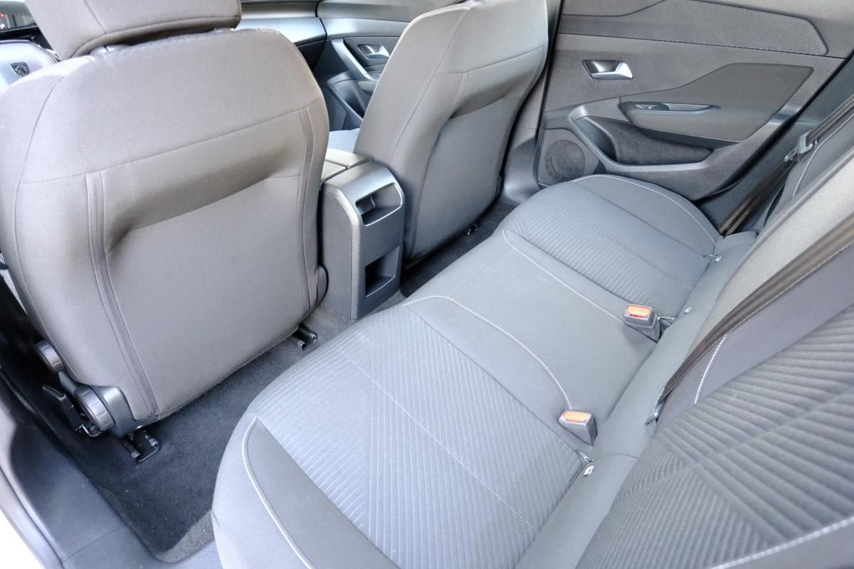 peugeot-308-2023-hibrido-a-gasolina-1598cc